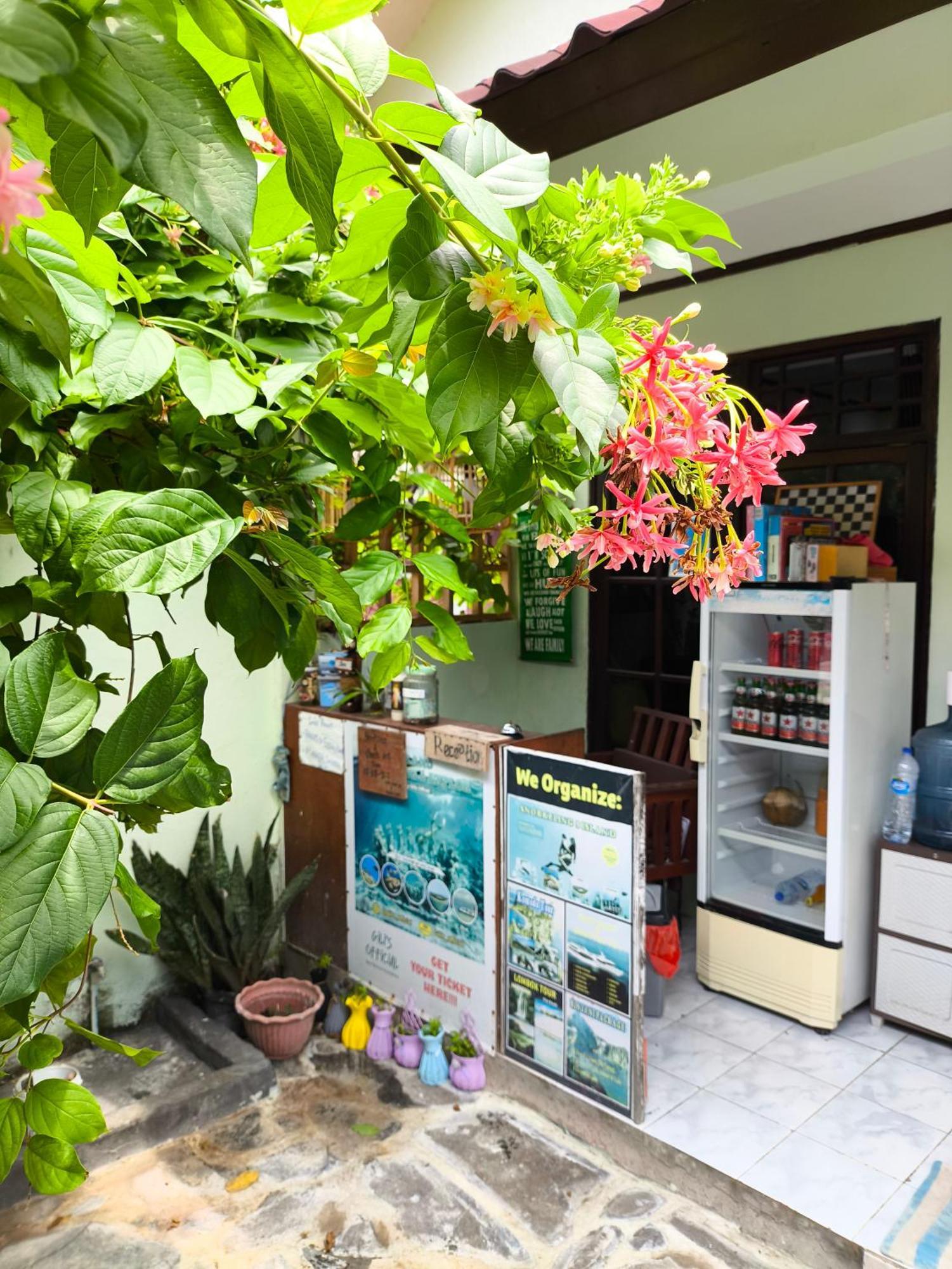 Gili Mesari Cottages & Homestay Джили Трауанган Екстериор снимка