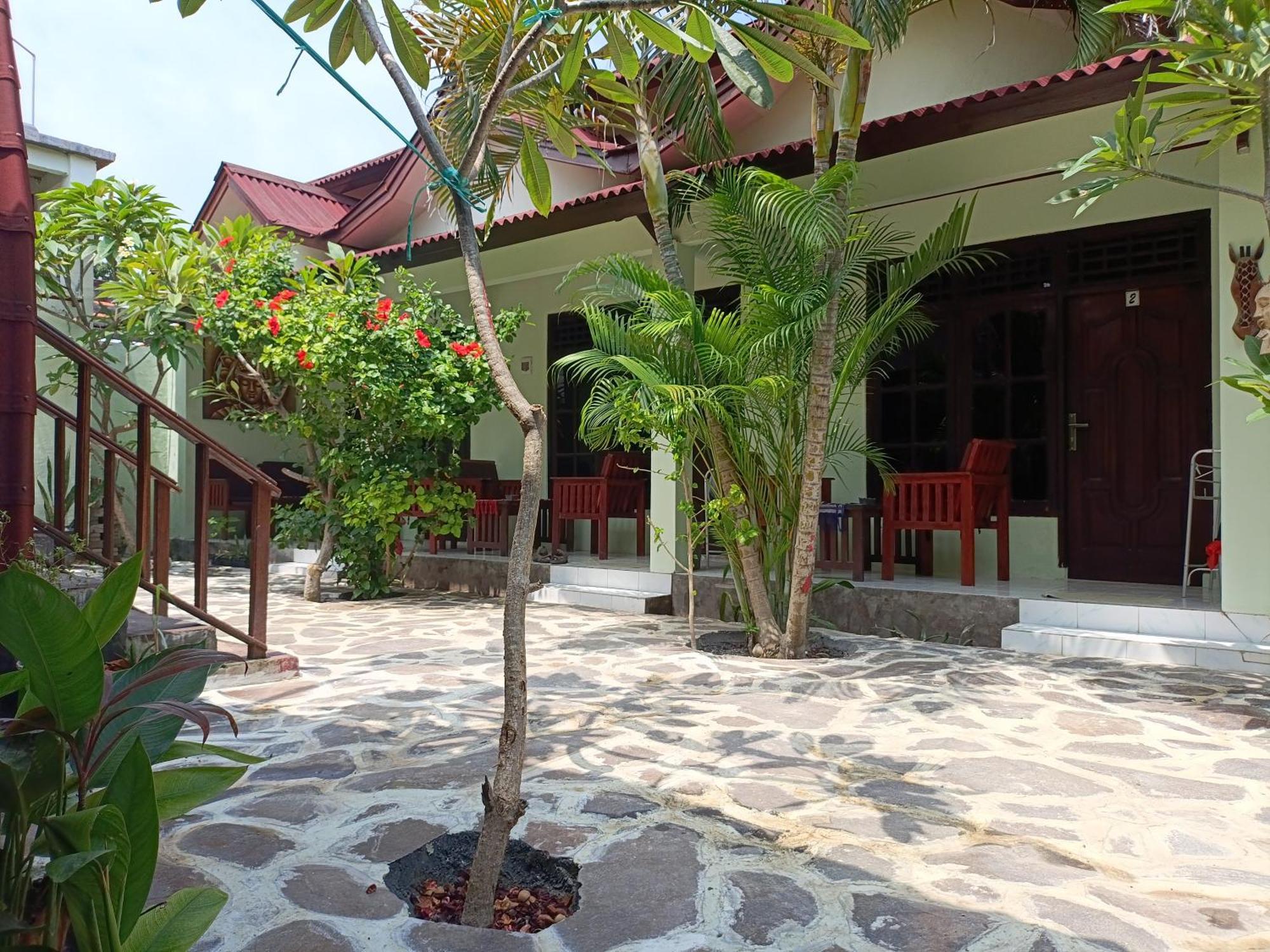 Gili Mesari Cottages & Homestay Джили Трауанган Екстериор снимка