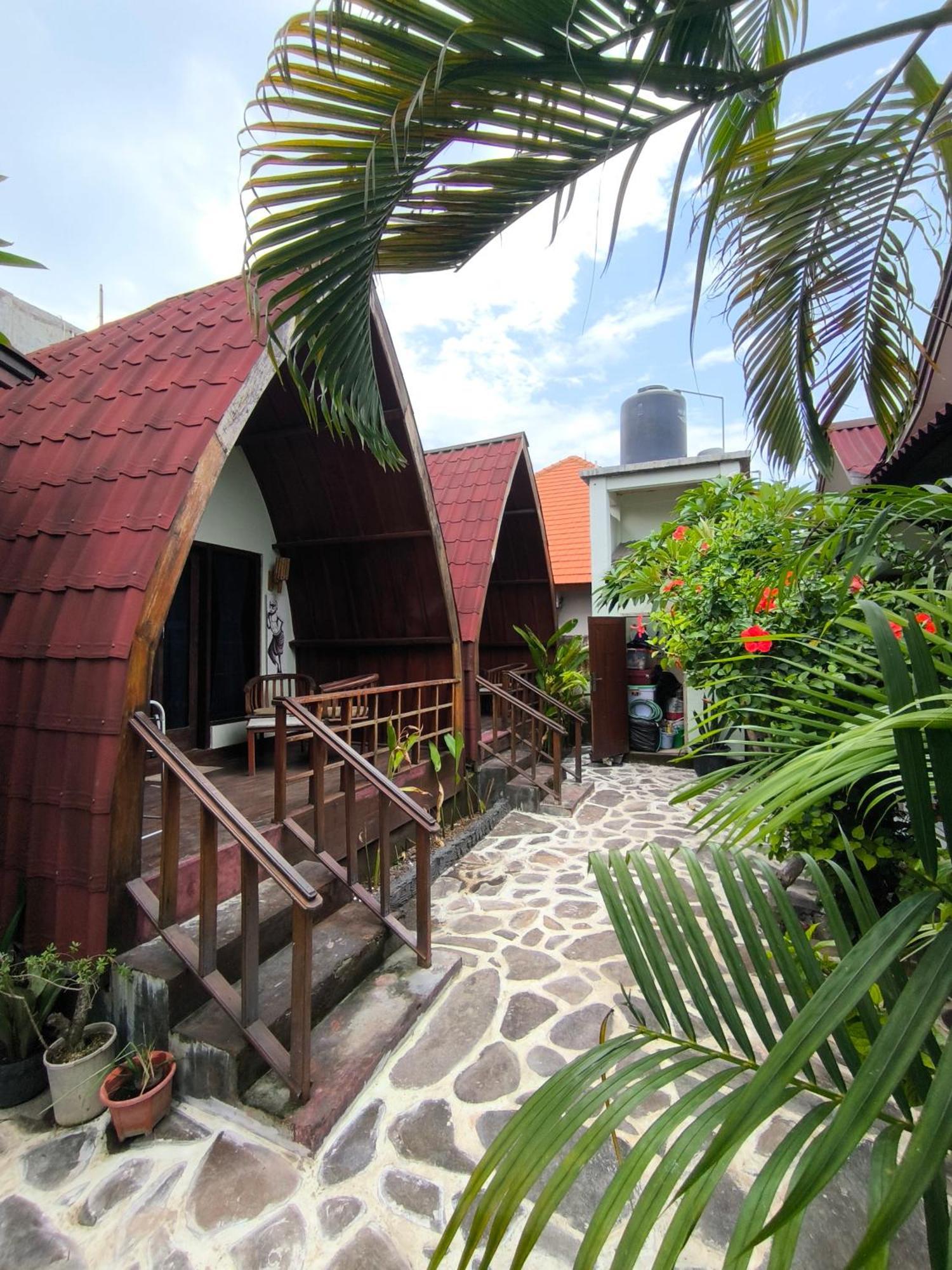 Gili Mesari Cottages & Homestay Джили Трауанган Екстериор снимка