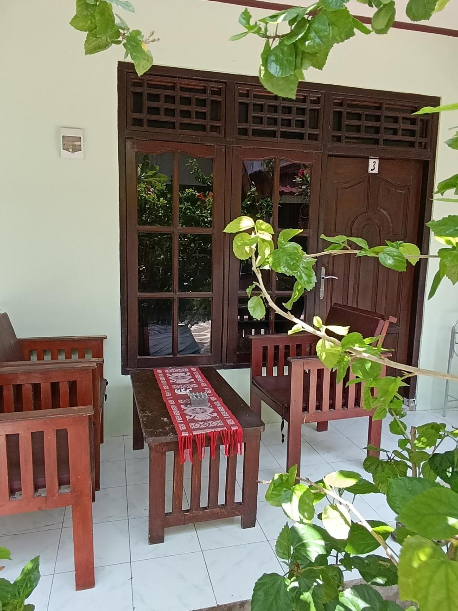 Gili Mesari Cottages & Homestay Джили Трауанган Екстериор снимка