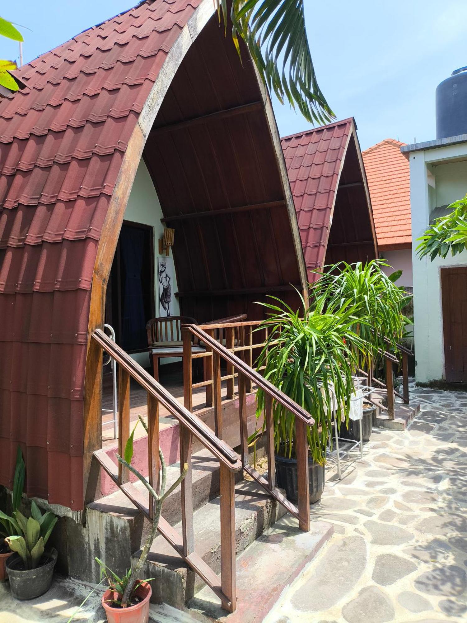 Gili Mesari Cottages & Homestay Джили Трауанган Екстериор снимка